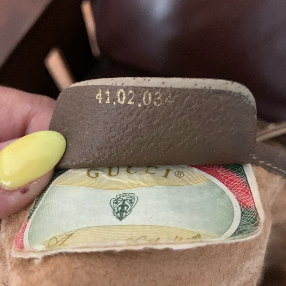 Authentic Gucci - Picture 8 of 11